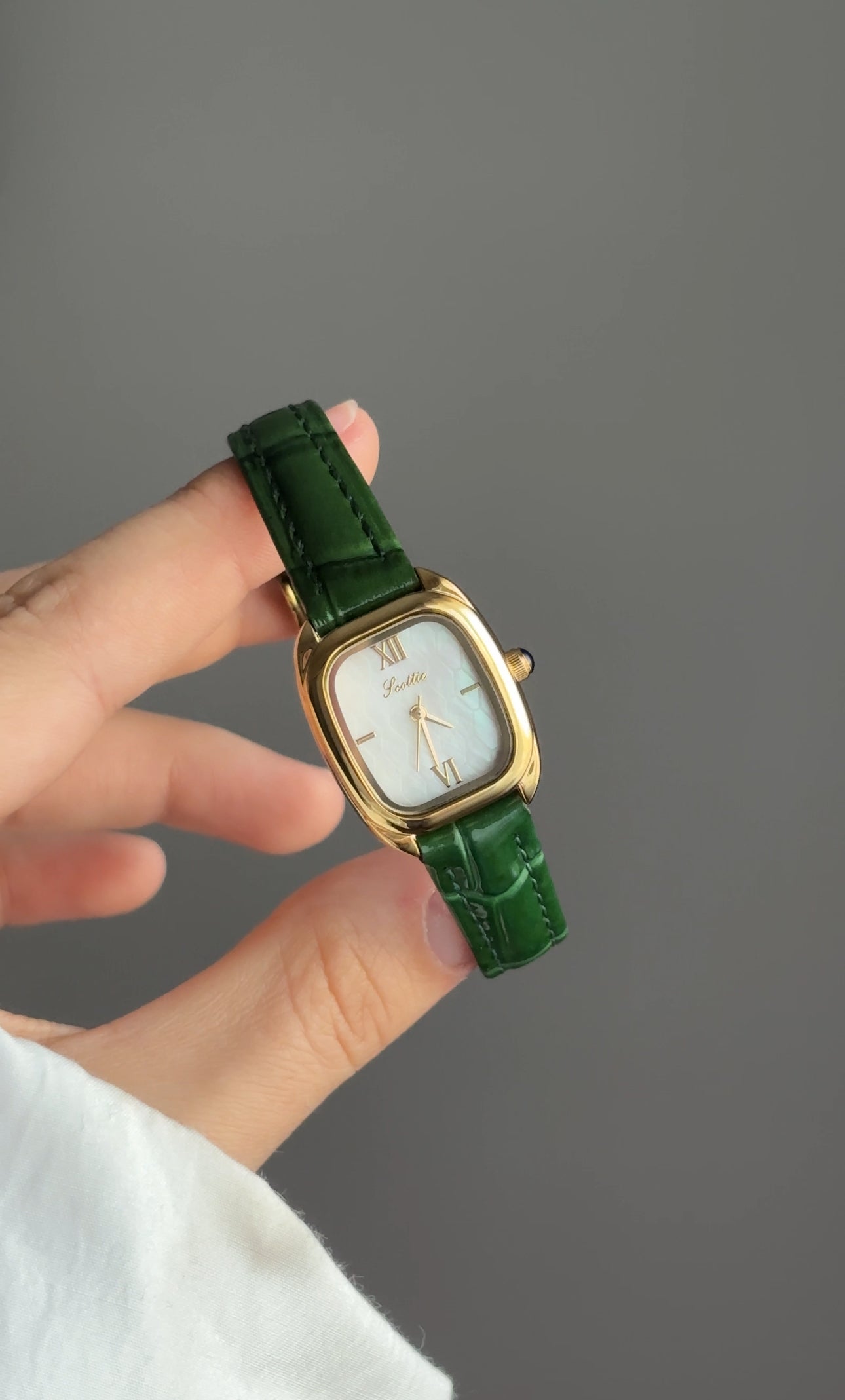 SCOTTIE mini carré cuir