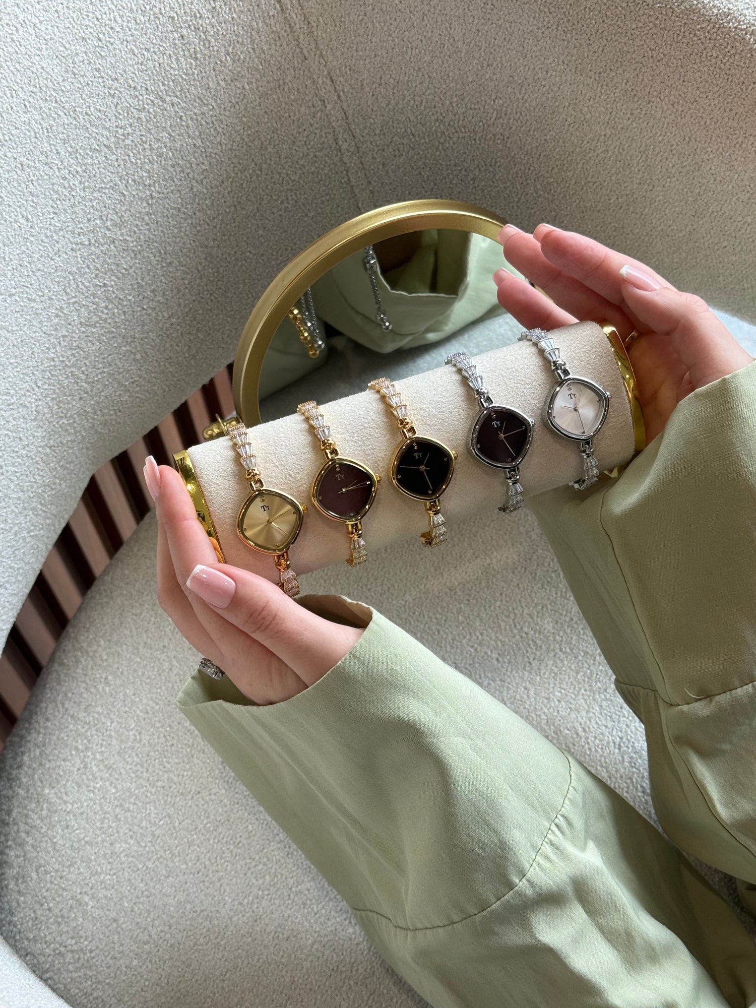 ( MONTRES FEMME , ÉLÉGANTES )