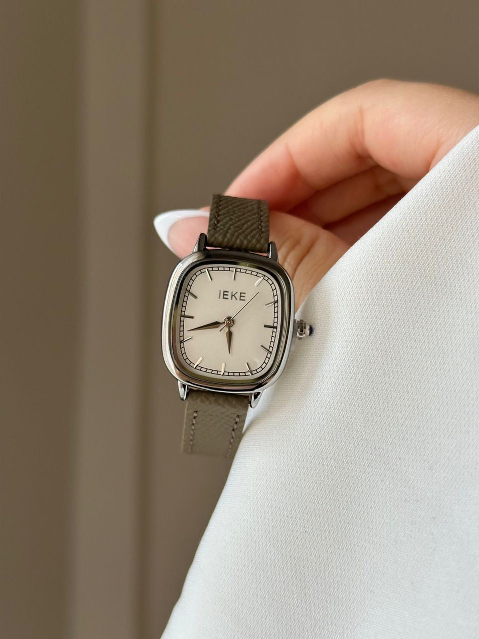 IEKE carré arrondi cuir