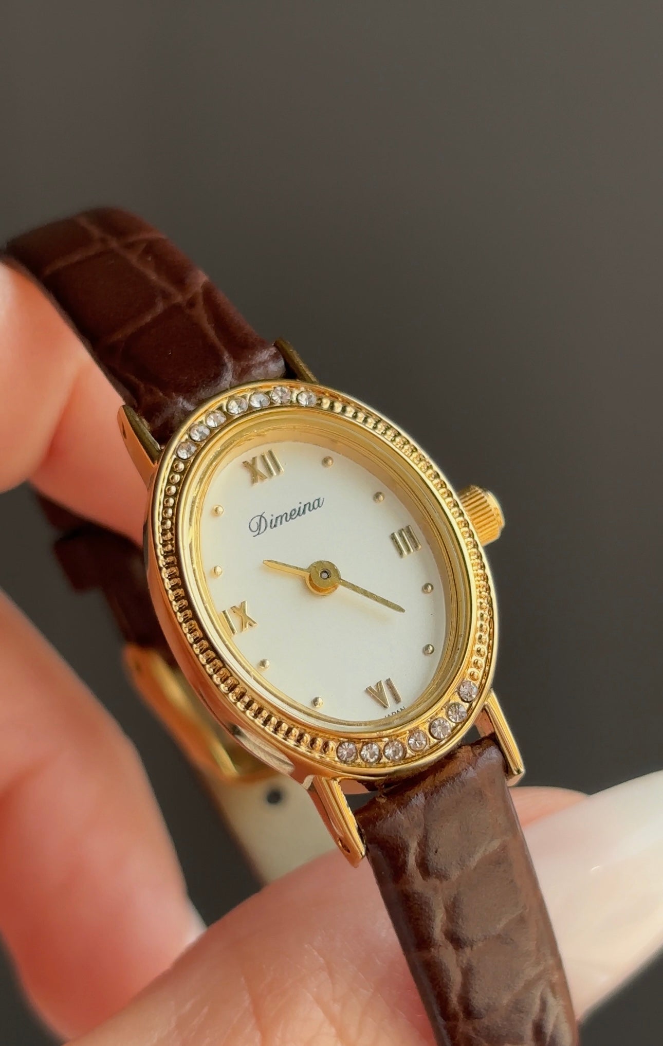 Dimeina ovale p cuir