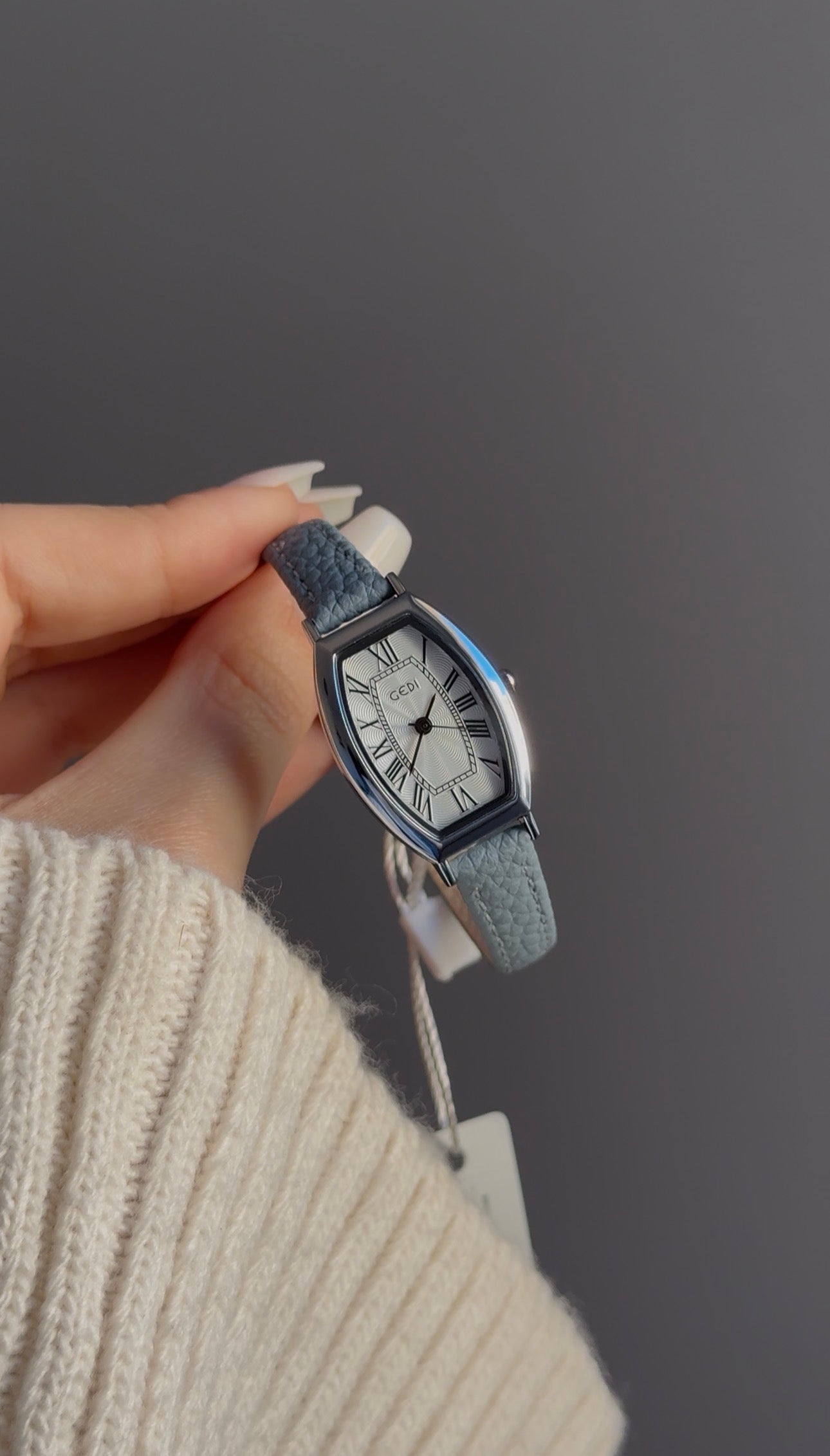 GEDI cuir ovale chiffres romains