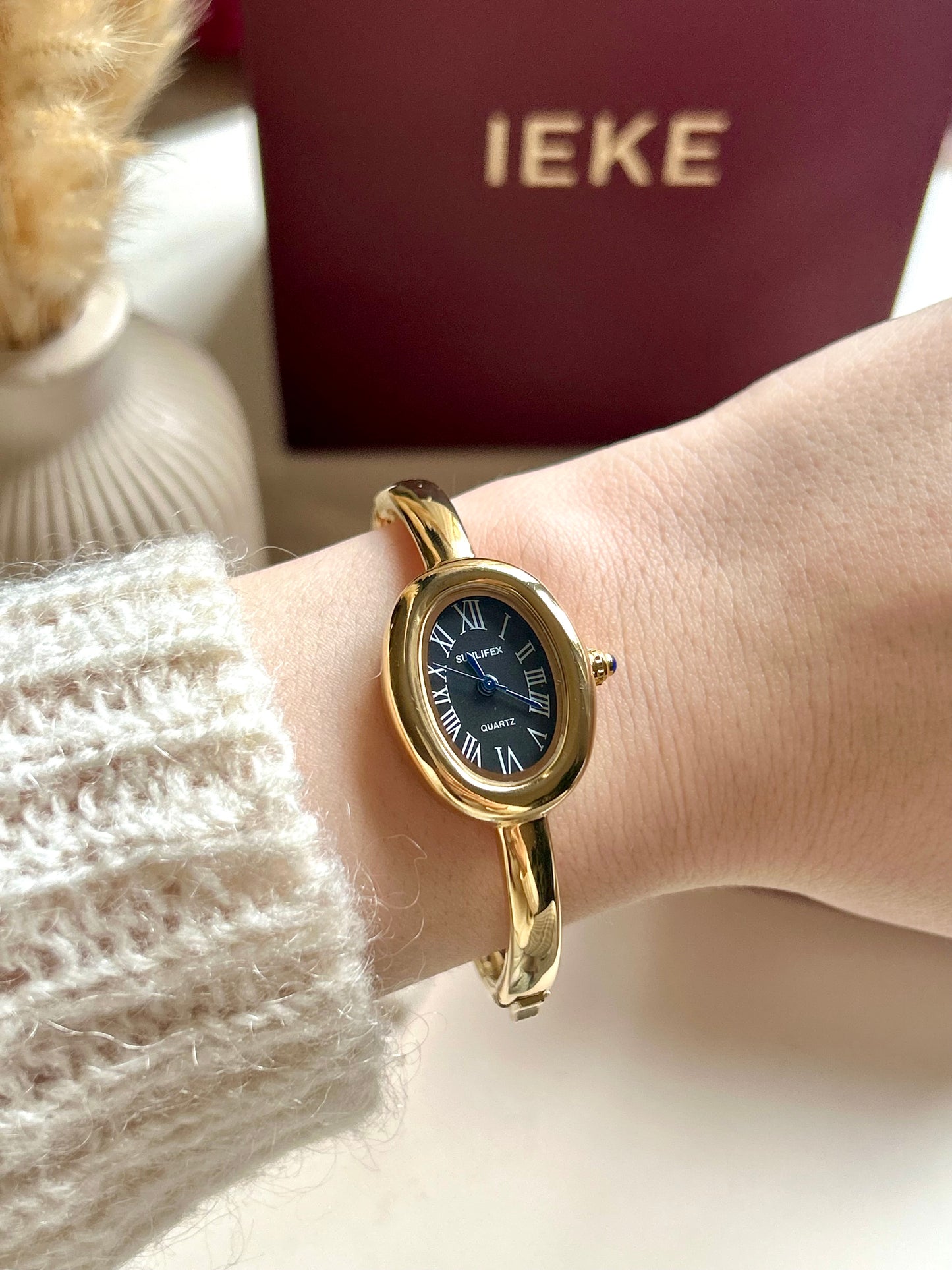 Montre vintage femme baignoire