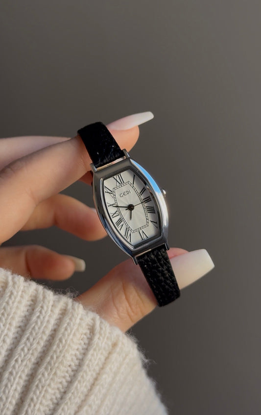 GEDI cuir ovale chiffres romains