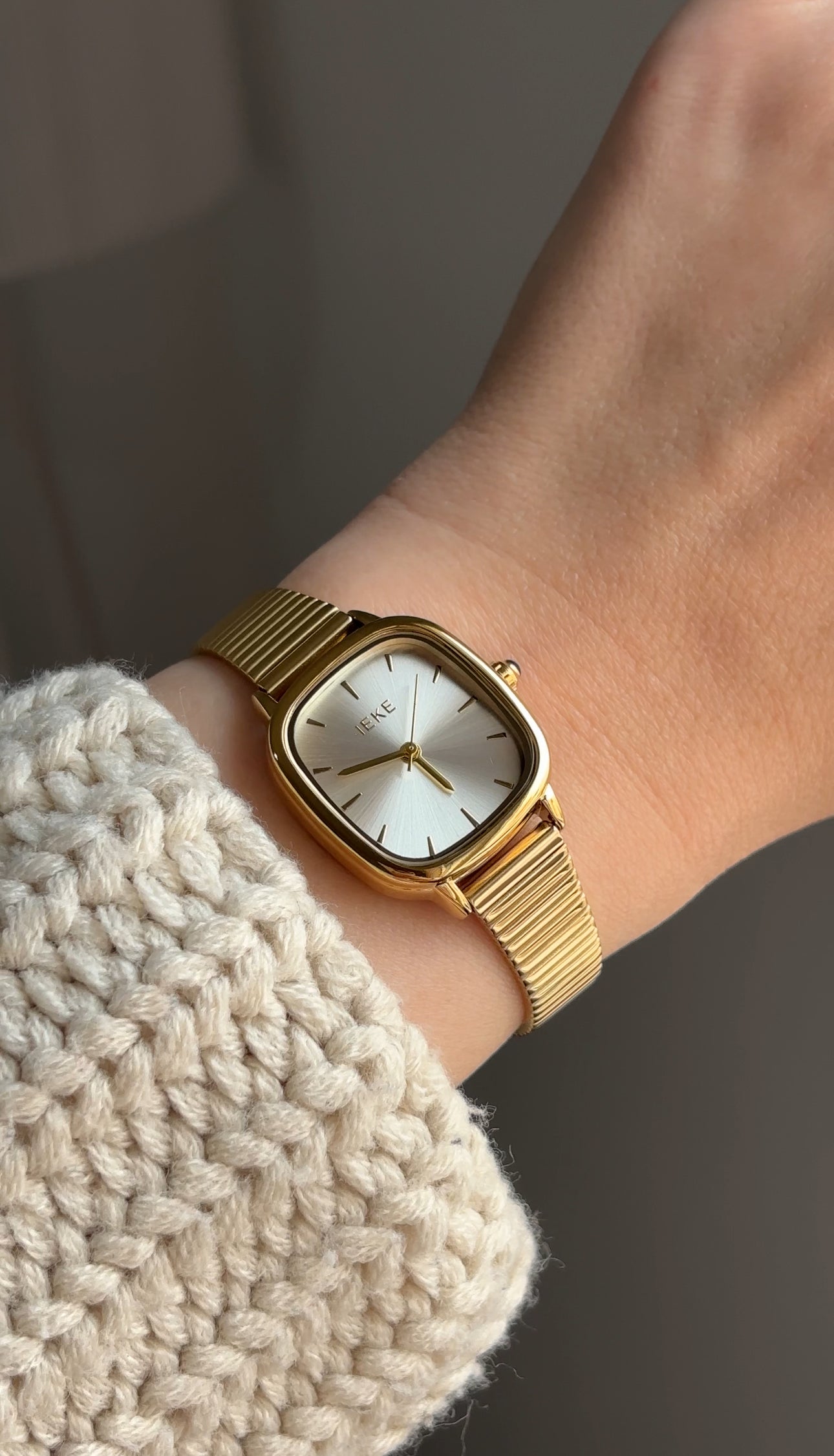 IEKE carré arrondi ajustable