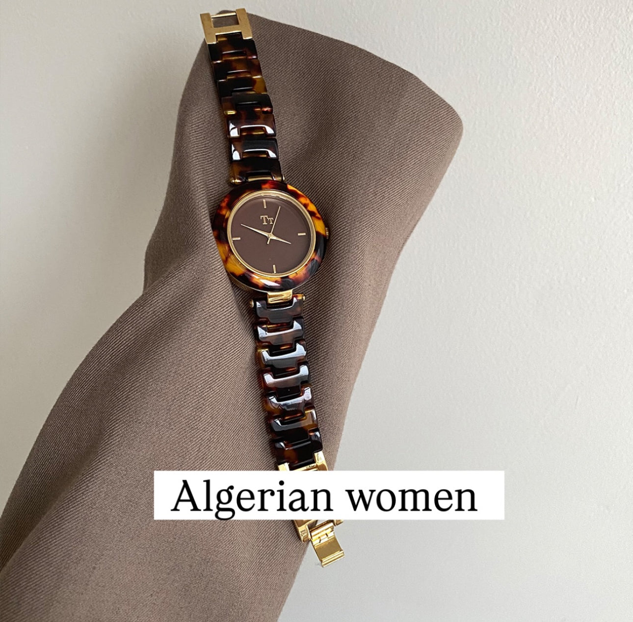 Montre pour femme ronde léopard 