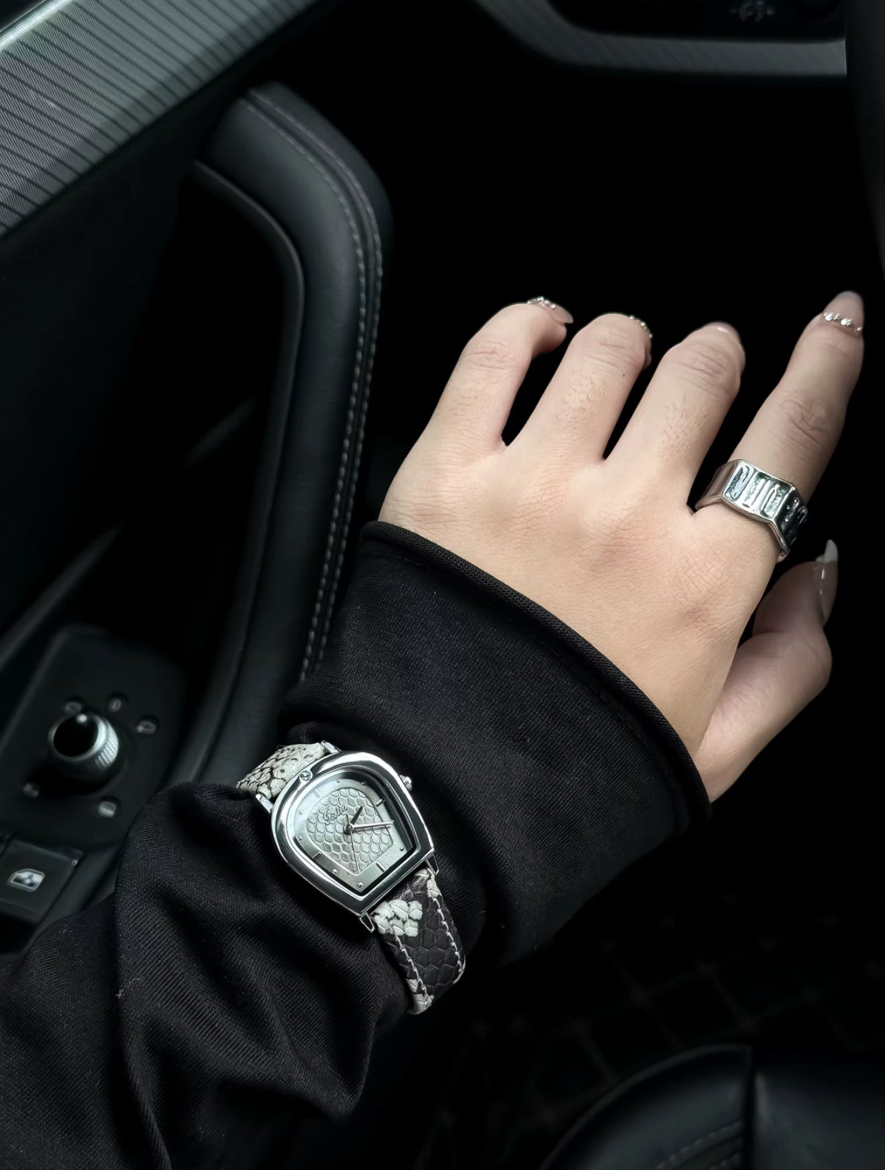 SCOTTIE cuir serpent